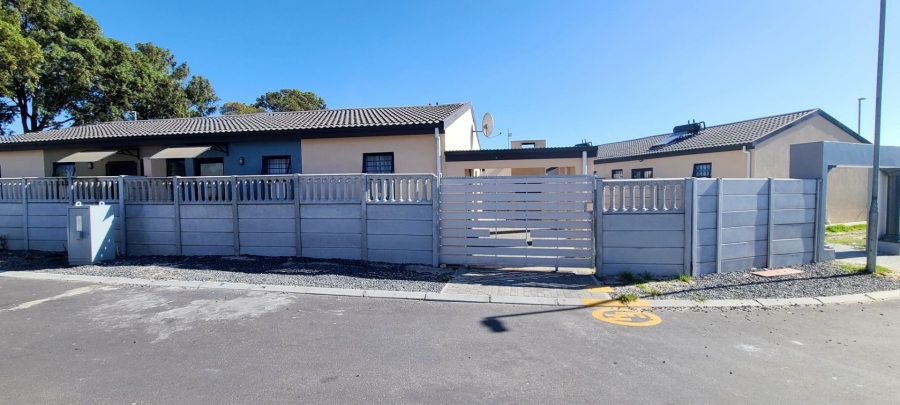 2 Bedroom Property for Sale in Greenfield Western Cape
